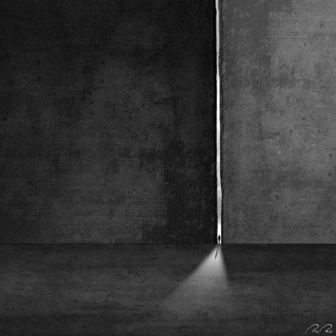 Image of A crack in the wall af Pia Roi