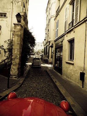 Image of The Red 2CV af Rasmus Bendixsen