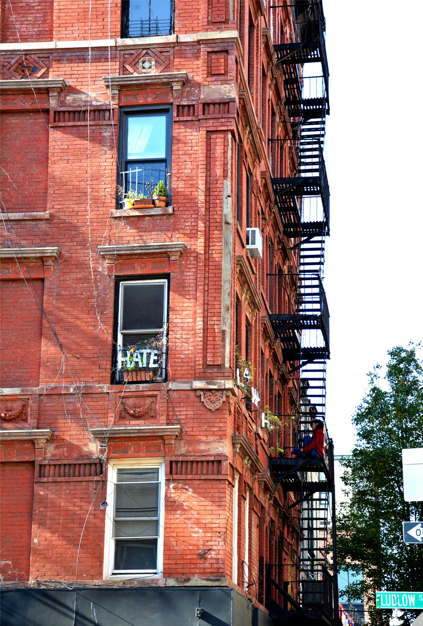 Køb Ludlow Love af Palle Hasling Jakobsen - Pris 250.00 kr. Køb Ludlow Love af Palle Hasling Jakobsen - Pris 250.00 kr.