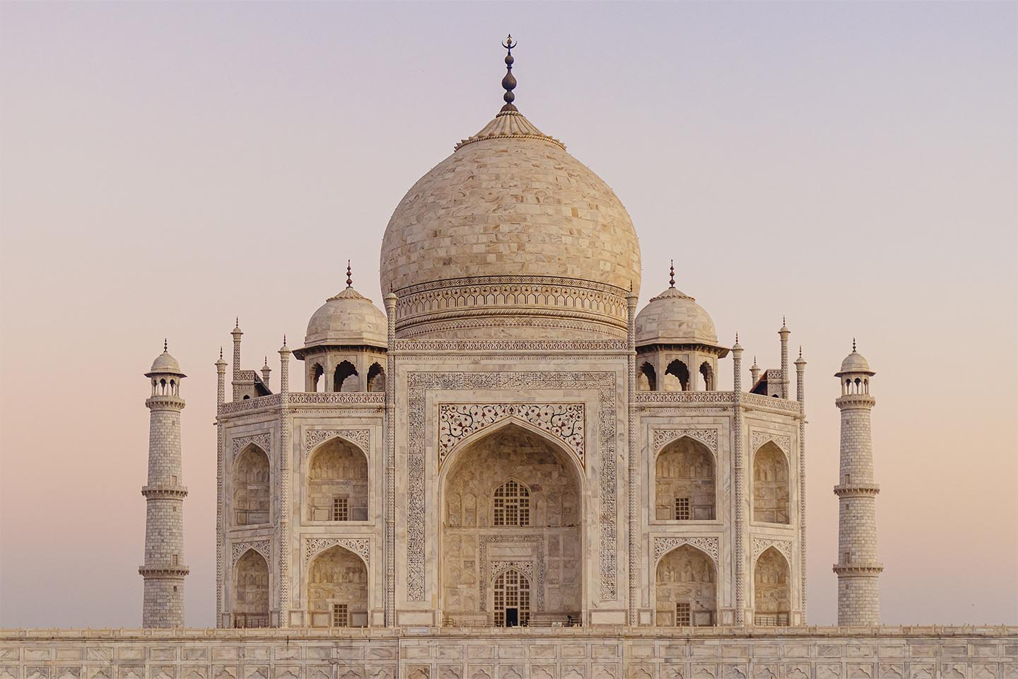 Køb Taj Mahal at dawn af Rasmus Gundorff Sæderup - Pris 250.00 kr.