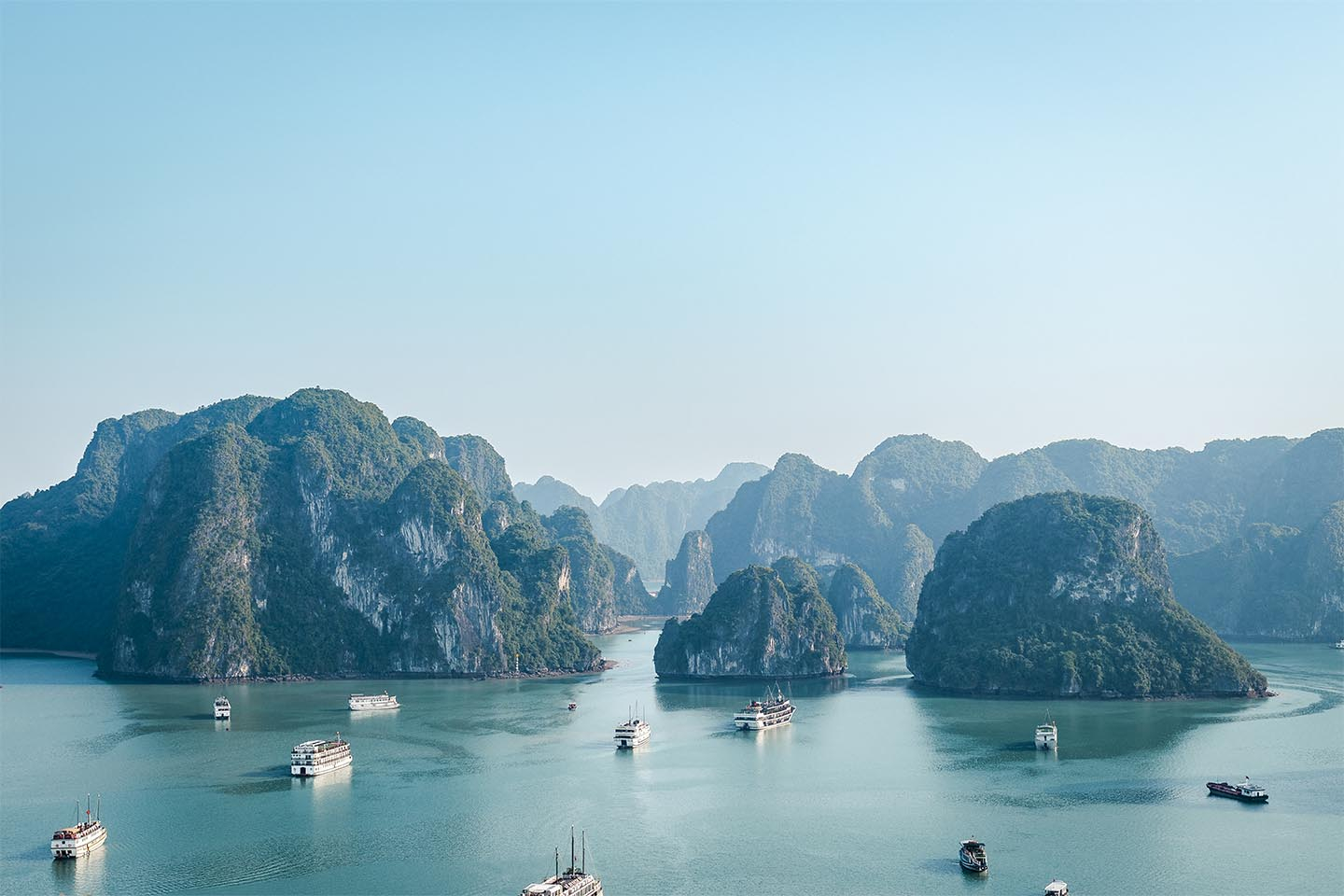 Køb Morning at Ha Long Bay af Rasmus Gundorff Sæderup - Pris 250.00 kr. Køb Morning at Ha Long Bay af Rasmus Gundorff Sæderup - Pris 250.00 kr.