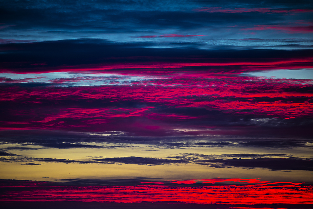 Image of Stripes at Sunset af Wilfred Gachau