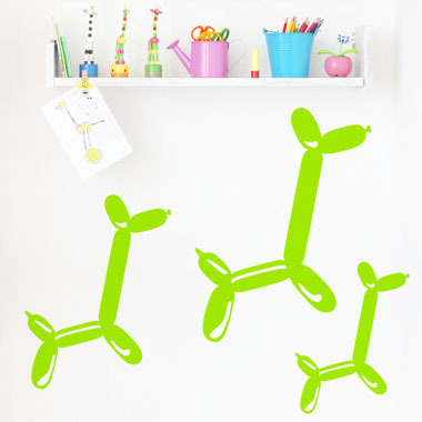 Image of Balloon Giraffes wallsticker af Ane Marie Blæsbjerg 84x42 cm